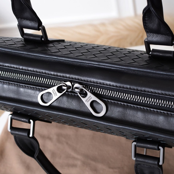 ボッテガヴェネタバッグ内部構造